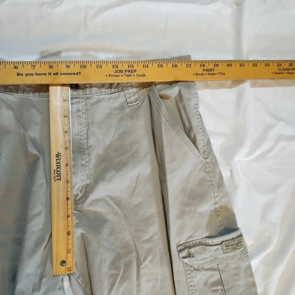 Wrangler Cargo Pants Khaki‎ Tan Mens 34x28 (Tag 34x30) Relaxed Utility GorpCore